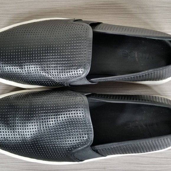 Vince Blair 5 Slip-On Sneaker, Black Leather, Womens Size 8 US / 39 - Picture 8 of 10